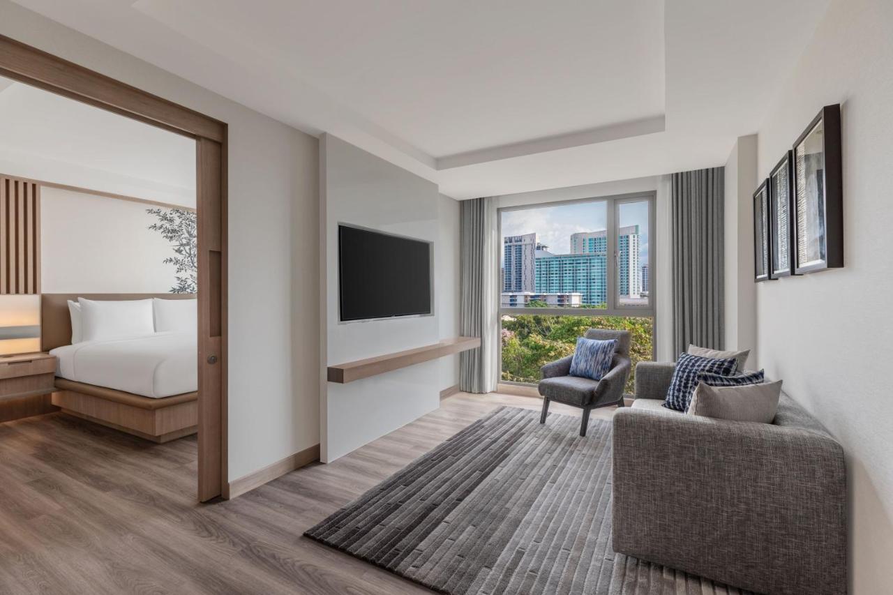 Courtyard By Marriott North Pattaya Hotel Exterior photo