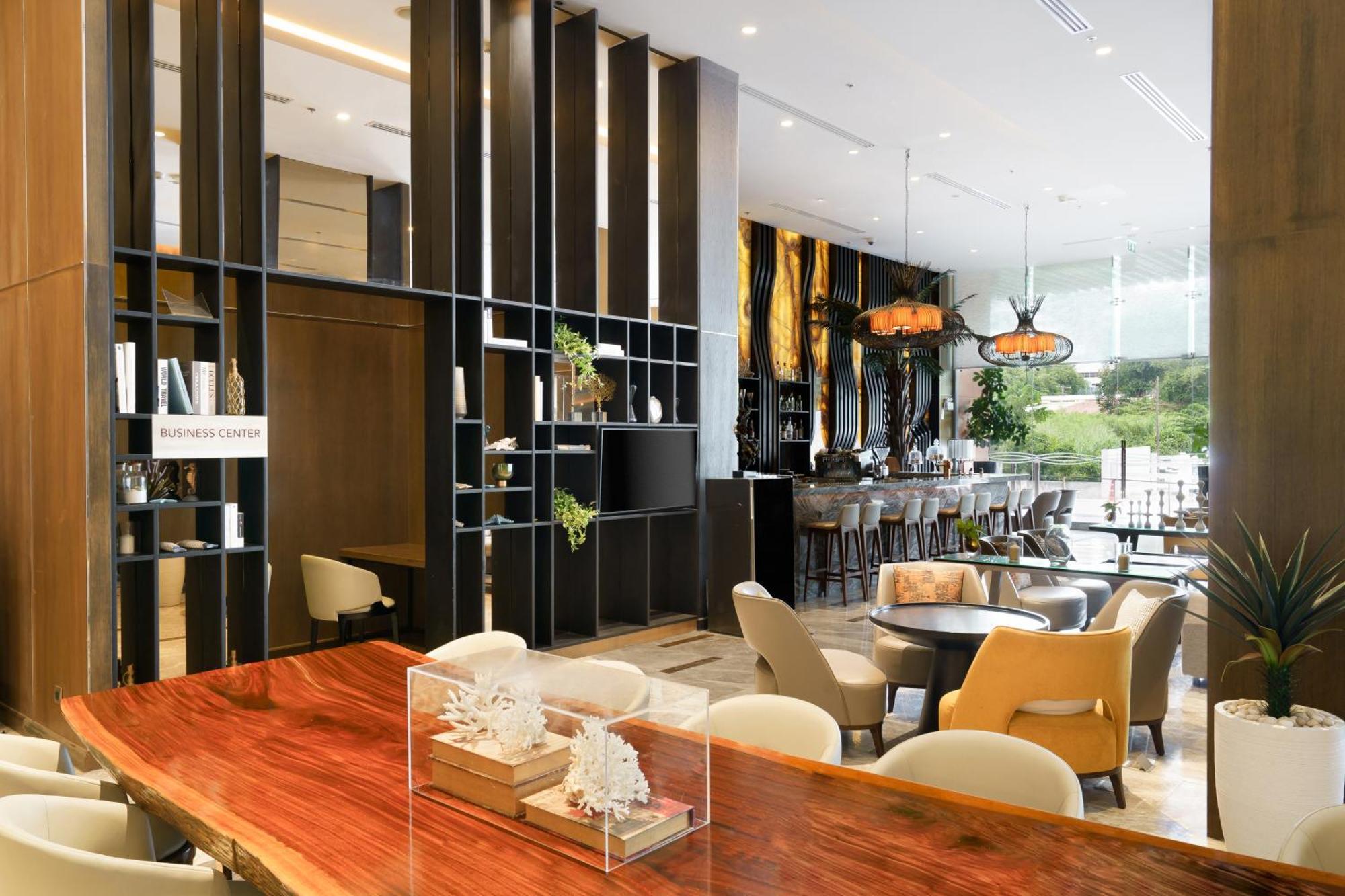 Courtyard By Marriott North Pattaya Hotel Exterior photo